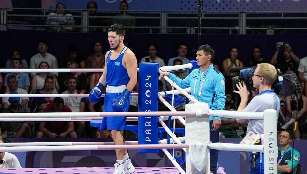 Boks: Nurbek Oralbaı jartylaı fınalǵa ótti