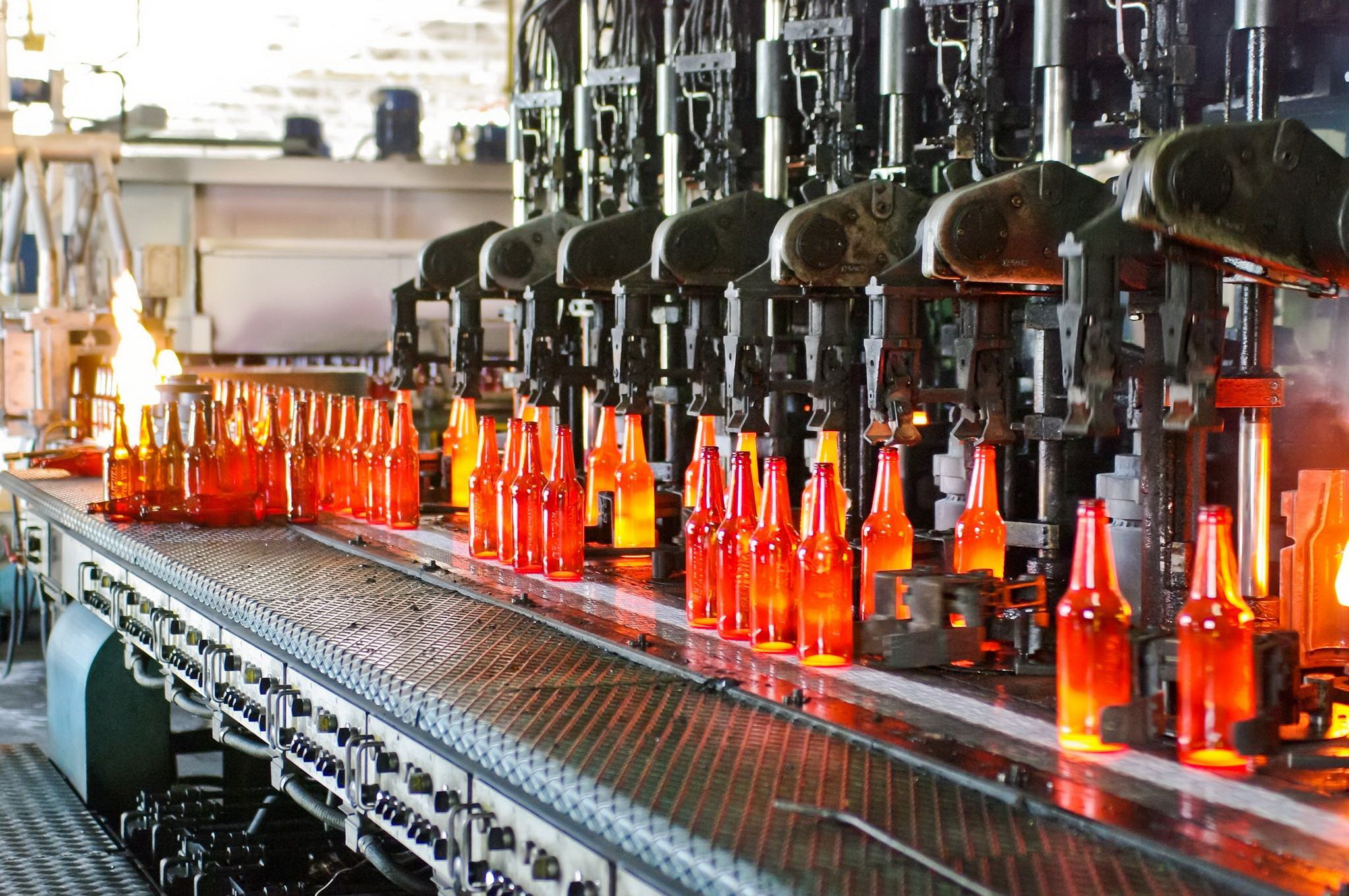 Shyny shyǵaratyn biregeı zaýyt