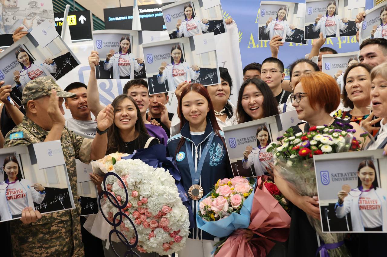 Satbayev University Olımpıada júldegeri Aleksandra Leni qurmetpen qarsy aldy