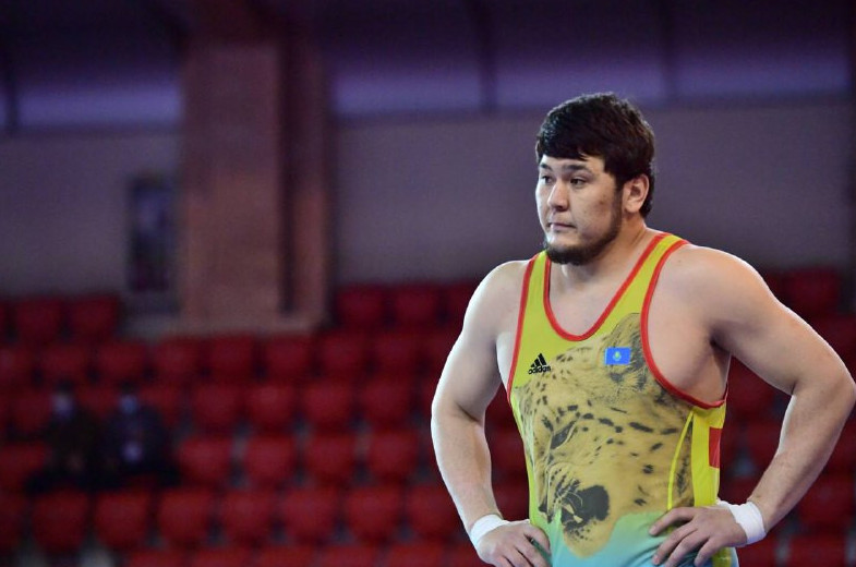 Erkin kúres sheberi Iýsýp Batyrmurzaev birinshi beldesýinde jeńildi