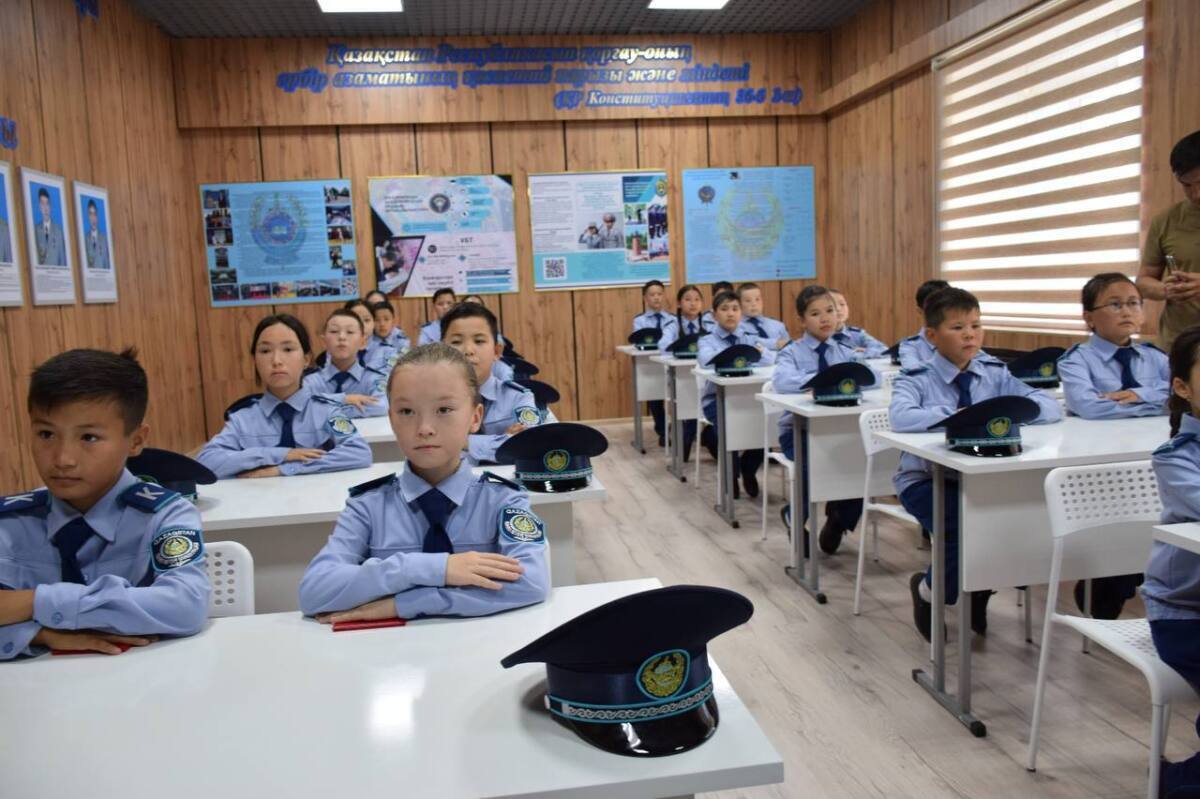 Qaharman polıseıdiń esimi ulyqtaldy