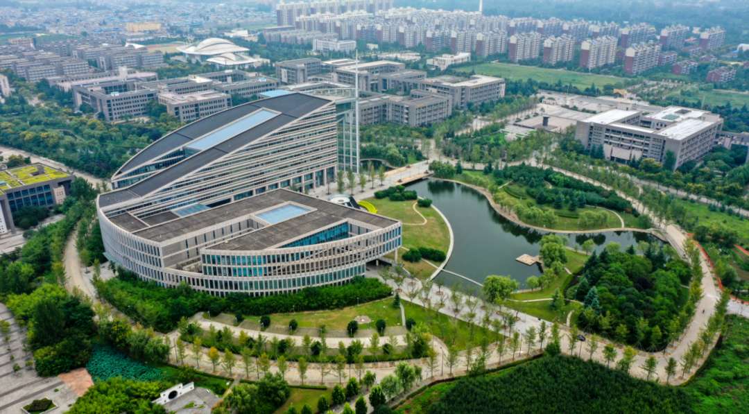 QazUÝ-daǵy Qytaıdyń SBPÝ fılıaly stýdentter qabyldaýdy jalǵastyryp jatyr