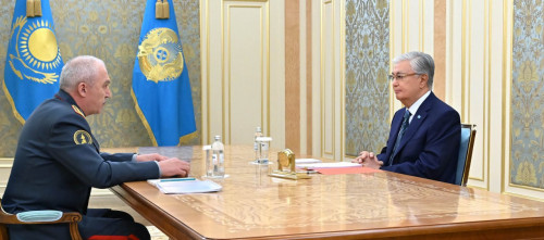 Memleket basshysy Qorǵanys mınıstrin qabyldady