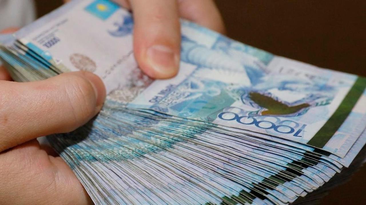 «Balqash Jylý» dırektorynyń orynbasary men bas býhgalteri sottaldy