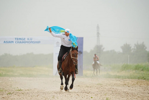 Kóshpeliler oıyndary: Teńge ilýden el namysyn kimder qorǵaıdy