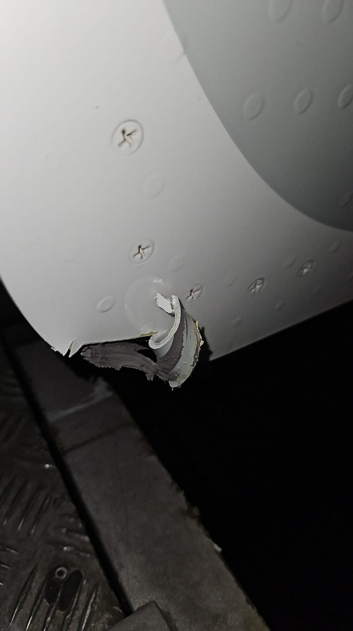 Almatydan Beıjińge qatynamaq bolǵan ushaq zaqymdandy