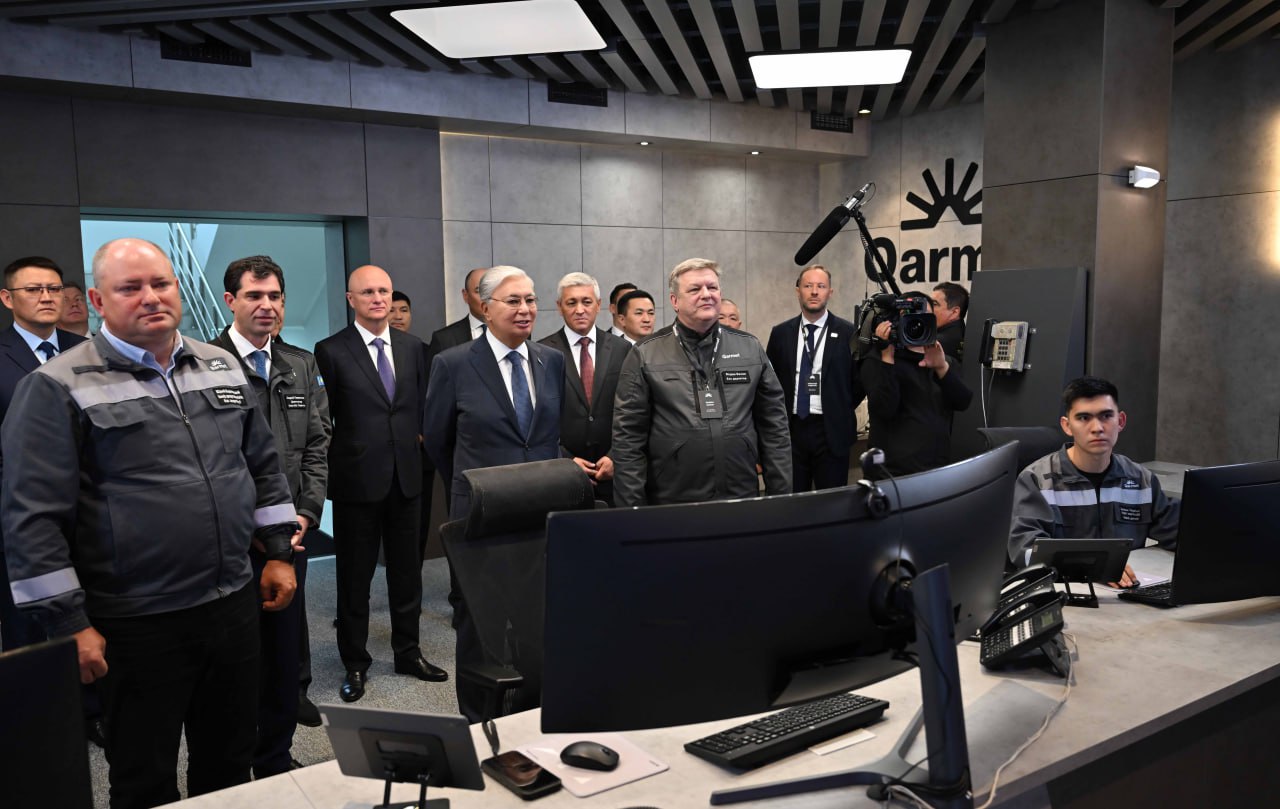 Memleket basshysy Qarmet-tiń dıspetcherlik-taldaý ortalyǵyna bardy