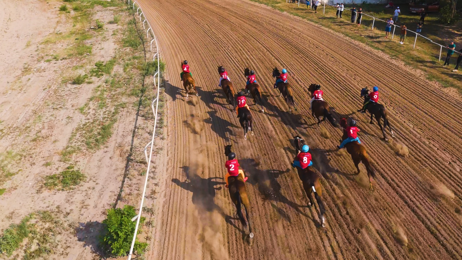 Kóshpeliler oıyndarynda báıgege shabatyn attar belgili boldy