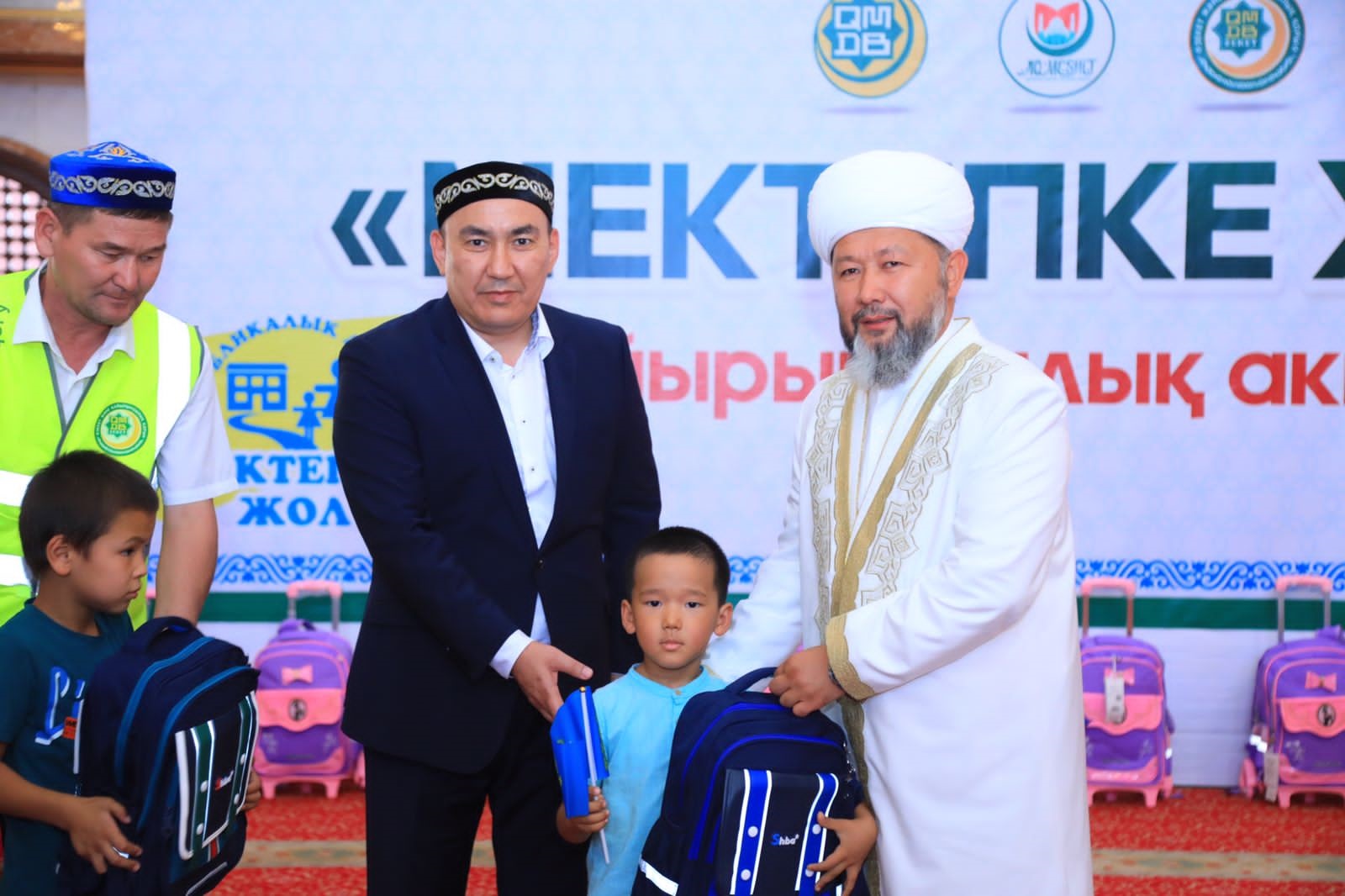 Bilimdi urpaq árqashan alǵa ozady