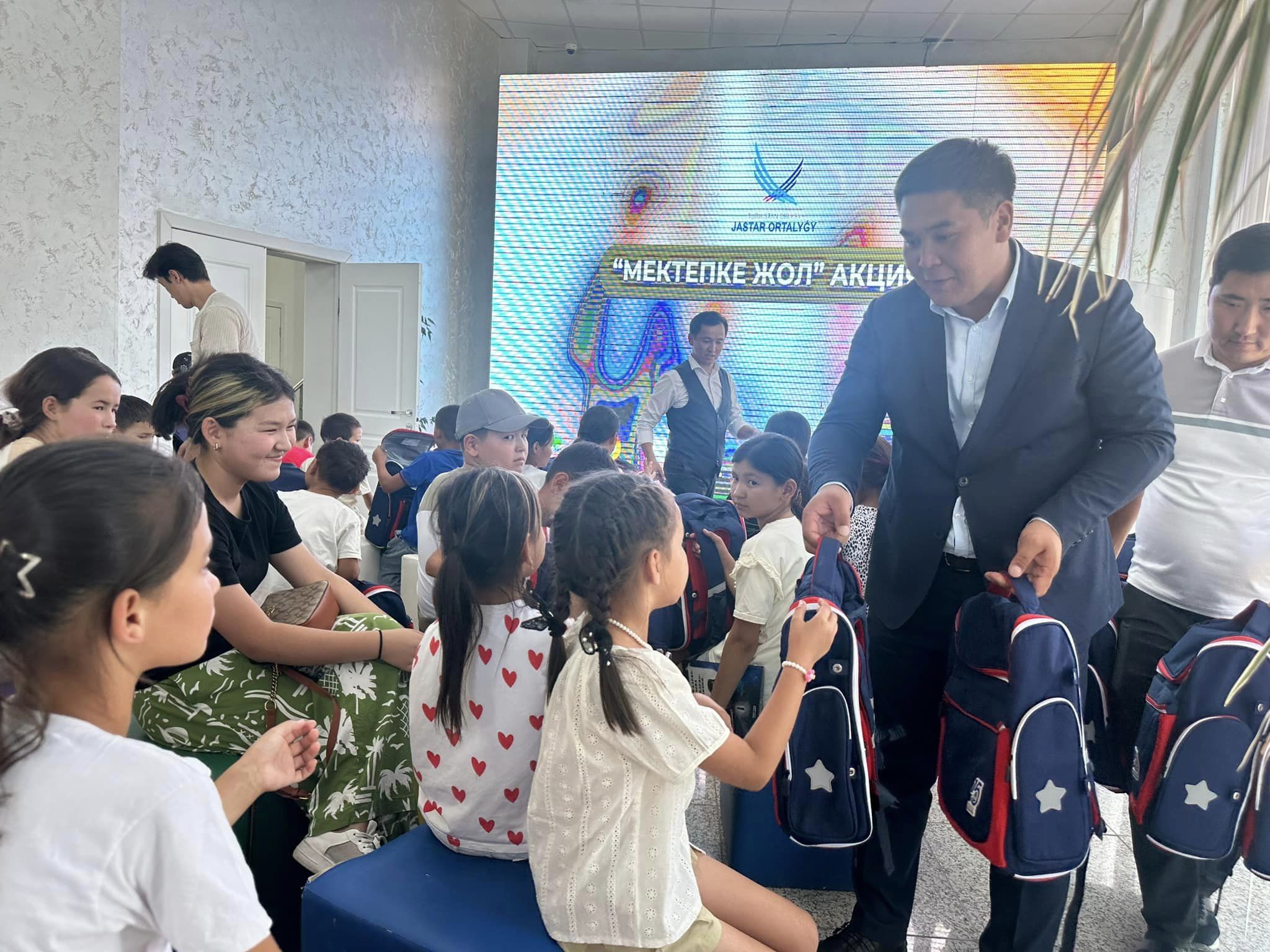 Jaqsylyq jasaýdy jastar bastady