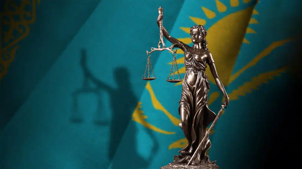 Qazaqstanda úsh jańa sot qurylady