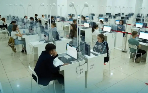 Tamyzdaǵy UBT: Talapkerlerdiń 52%-y shekti ball jınady