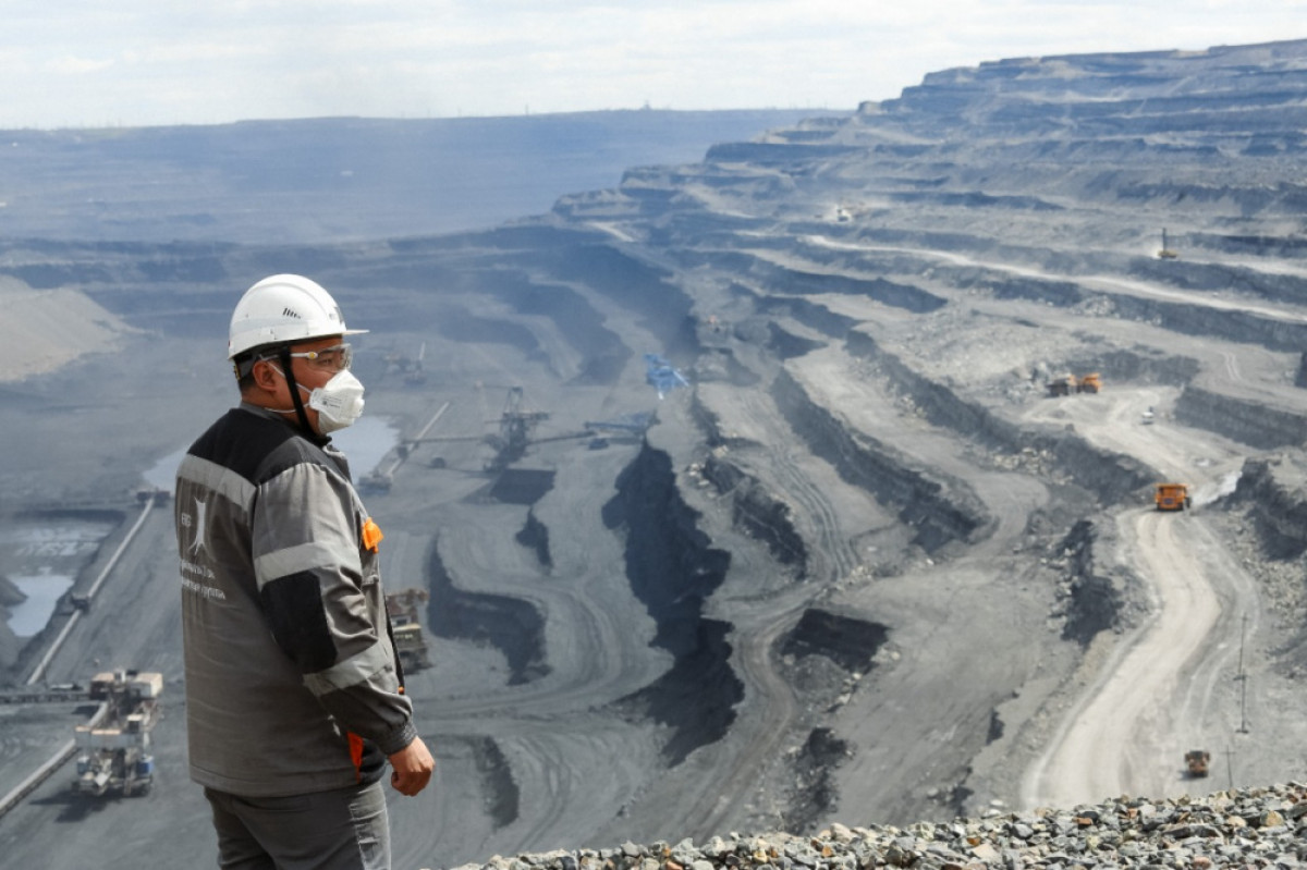 Kómir qazýshylardyń eńbegi orasan