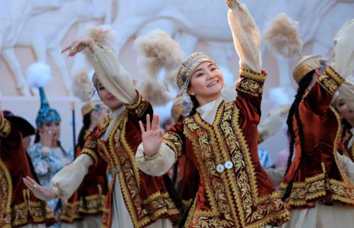 Qazaqstannyń Tájikstandaǵy mádenıet kúnderi aıaqtaldy