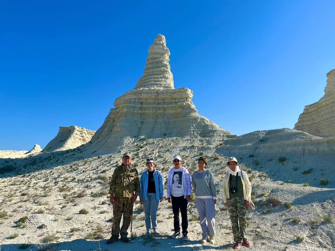 Akýlanyń tisi tabyldy