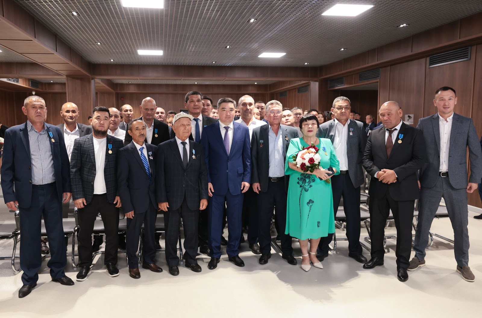 Oljas Bektenov Ulytaý oblysynyń kenshilerin marapattady