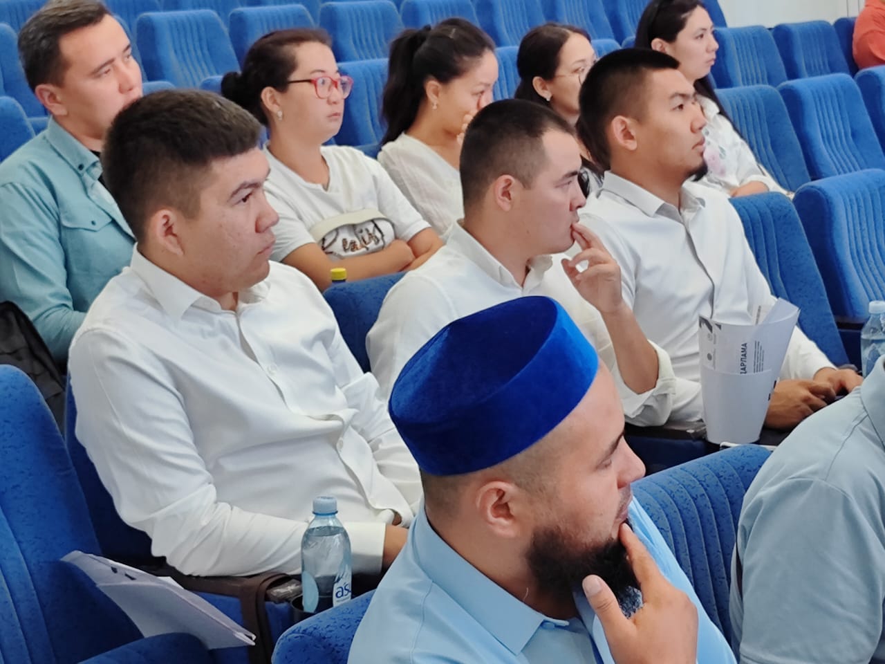 Almaty oblysynda din máselelerine arnalǵan trenıngter ótti