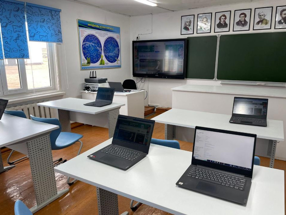 Qazaqstandaǵy mektepterdiń 89 paıyzy ınternetpen qamtylǵan