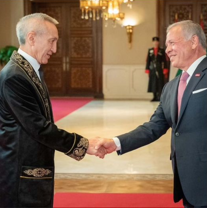 Qazaqstan Elshisi Iordanııa Koroline senim gramotalaryn tabystady