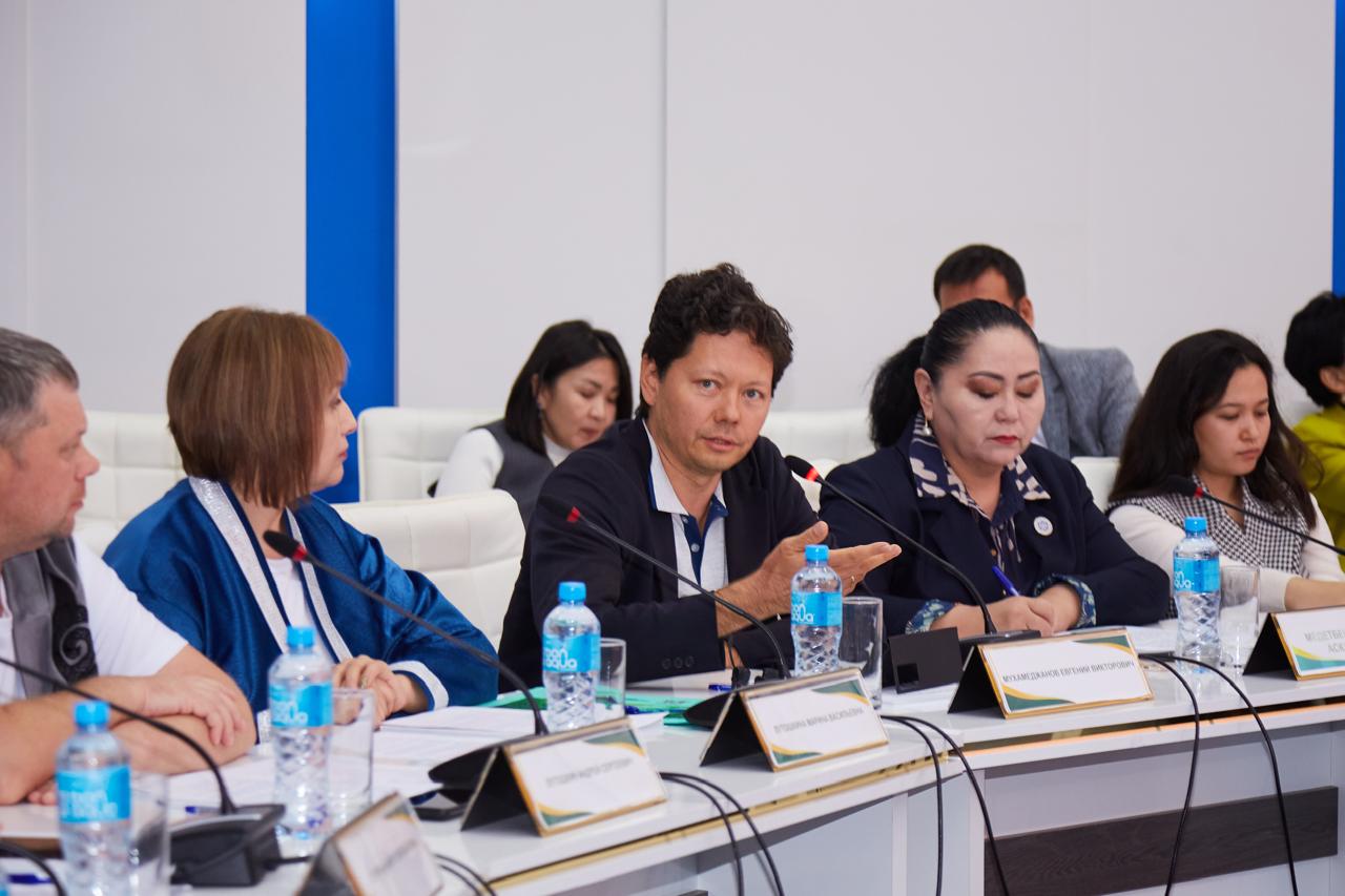 Ekologııalyq mádenıetti qalaı damytamyz?