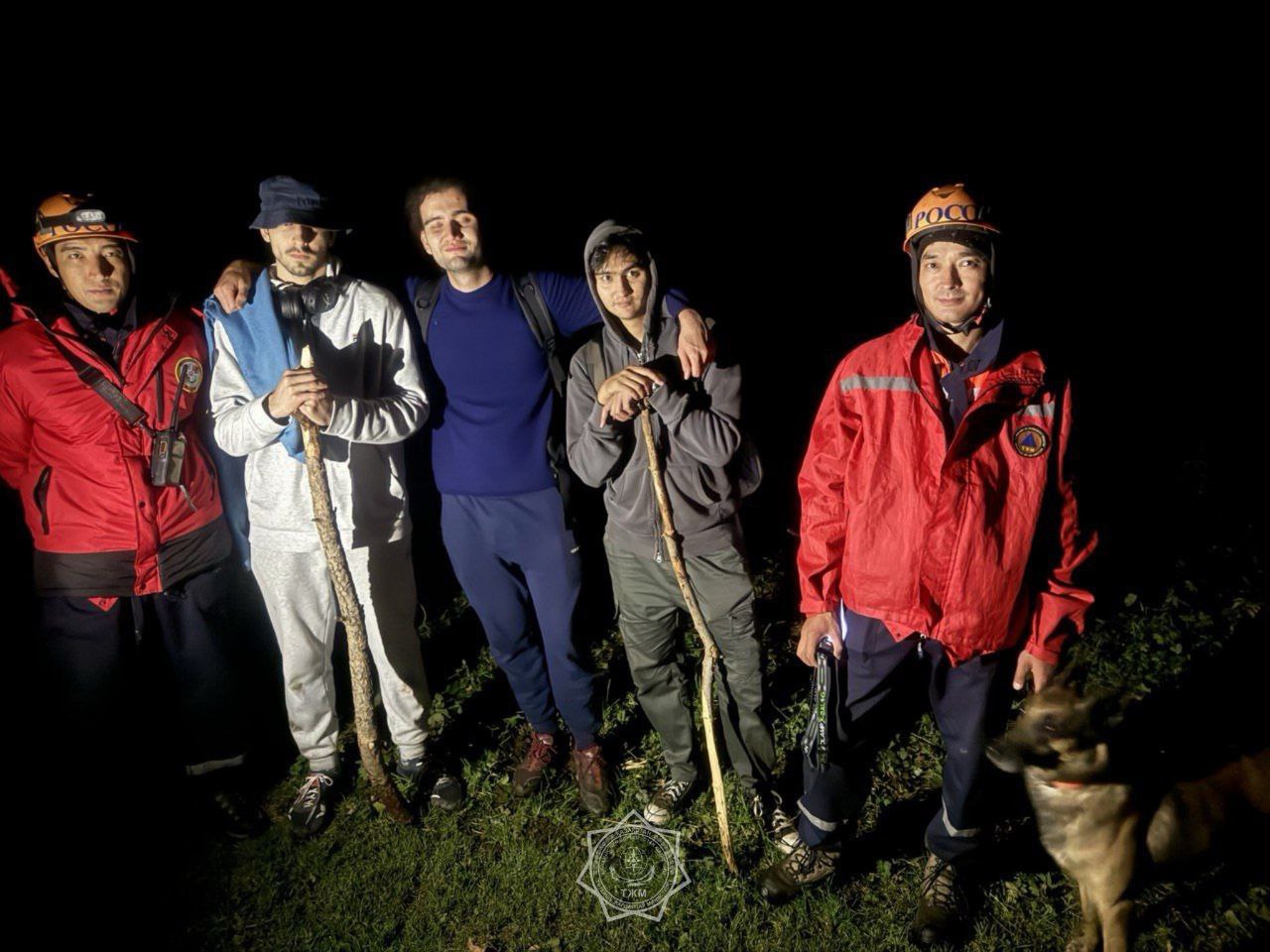 Ile Alataý taýlarynda adasyp ketken úsh jigit aman-esen tabyldy