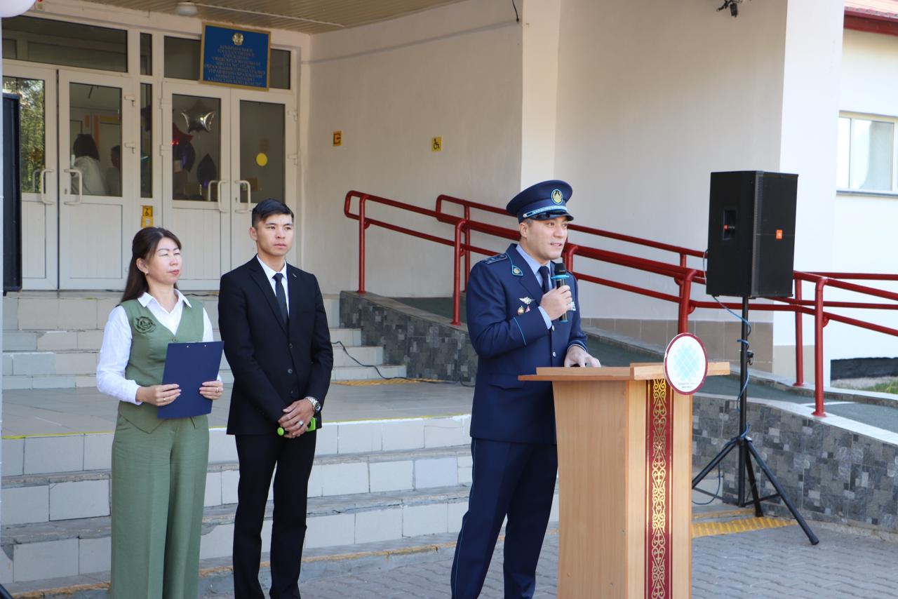 Polısııa bastyǵy mektepke bardy