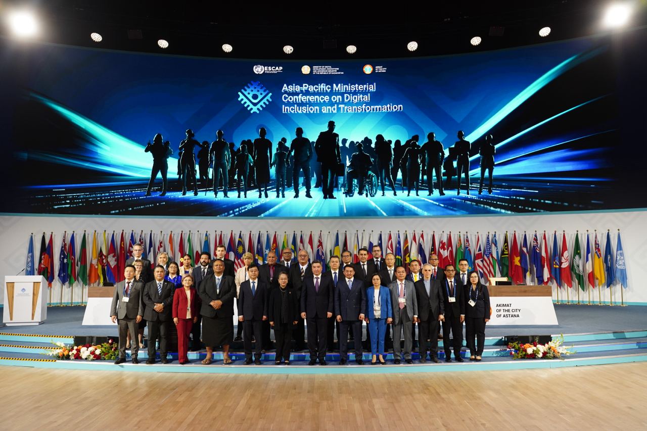 Sıfrlyq ınklıýzııa: Jahandyq úderis, zamanaýı talap