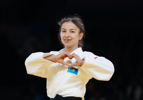 Ekinshi altyn: Aqmaral Naýatbek Paralımpıada oıyndarynyń chempıony atandy