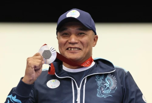 Mınıstrlik Paralımpıada júldegeriniń ıpotekasyn óteýge kómektesti