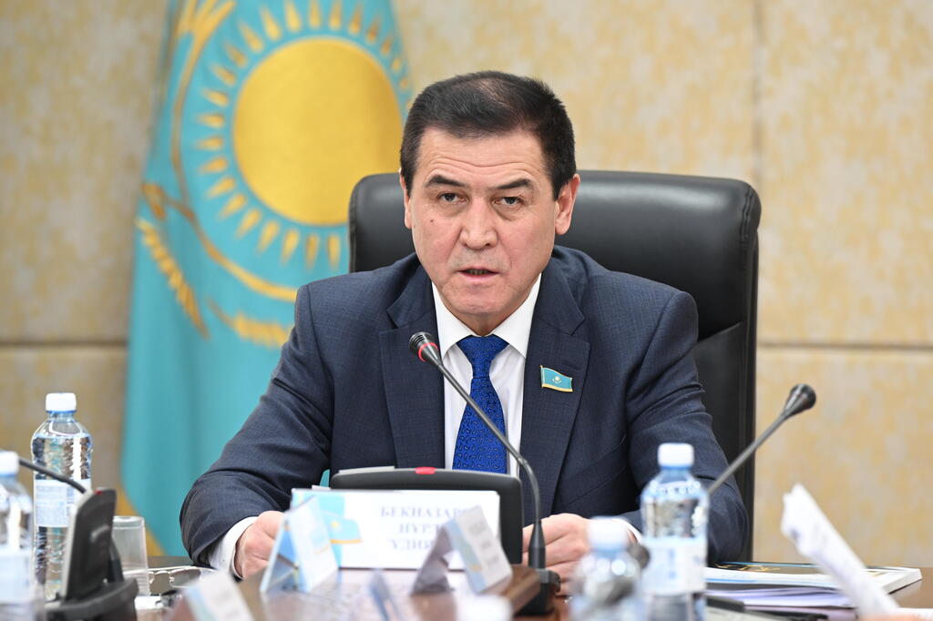 Ádildik pen zań ústemdigi