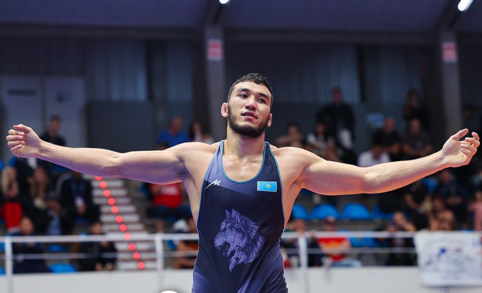 Rızabek Aıtmuhan jastar arasynda álem chempıony atandy