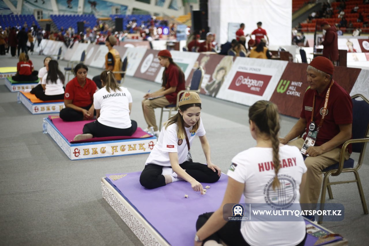 Besasyqtan Qazaqstan áıelder quramasy fınalda oınaıdy