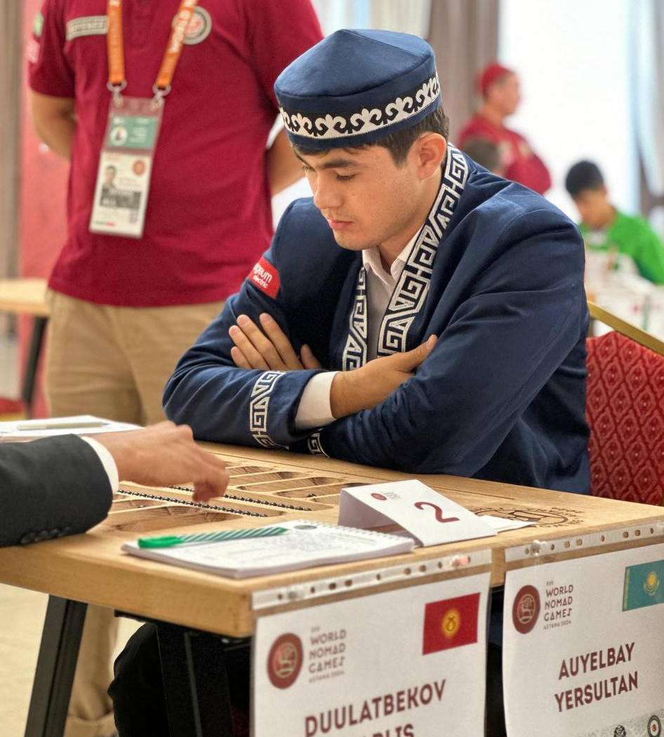 Kóshpeliler oıyndary: Toǵyzqumalaqtan «altyn» enshilegen elder anyqtaldy