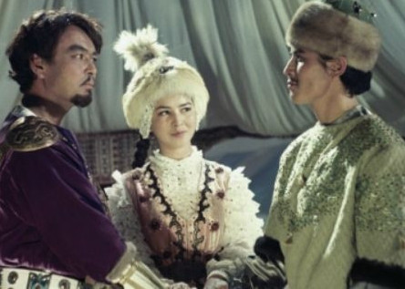 Búgin qazaq kınosynyń kúni toılanyp jatyr