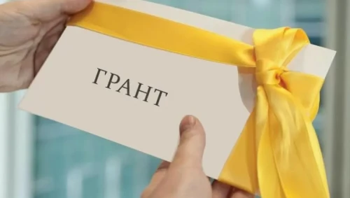 Qosymsha bilim grantyna ıe bolǵan talapkerlerdiń tizimi jarııalandy