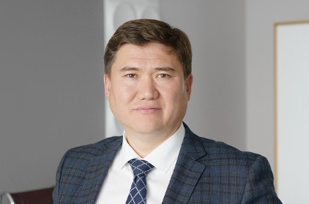 Qarjy ınstıtýttarynyń rólin kú­sheıtý kerek