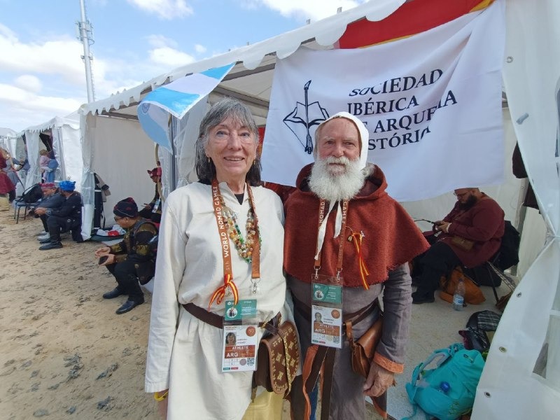 Salıqaly erli-zaıypty sadaqshylar