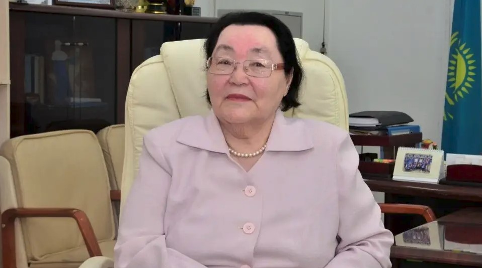 Ustaz. Qaıratker. Canatkep