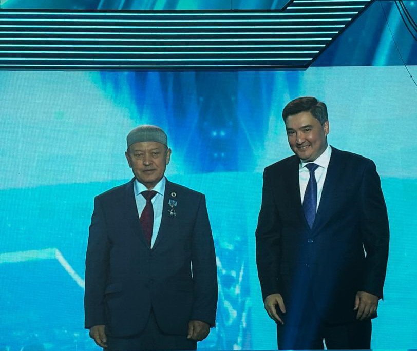 «Elimizde munaı jáne tabıǵı gazdyń orasan qory tabylatyny kúmánsiz»