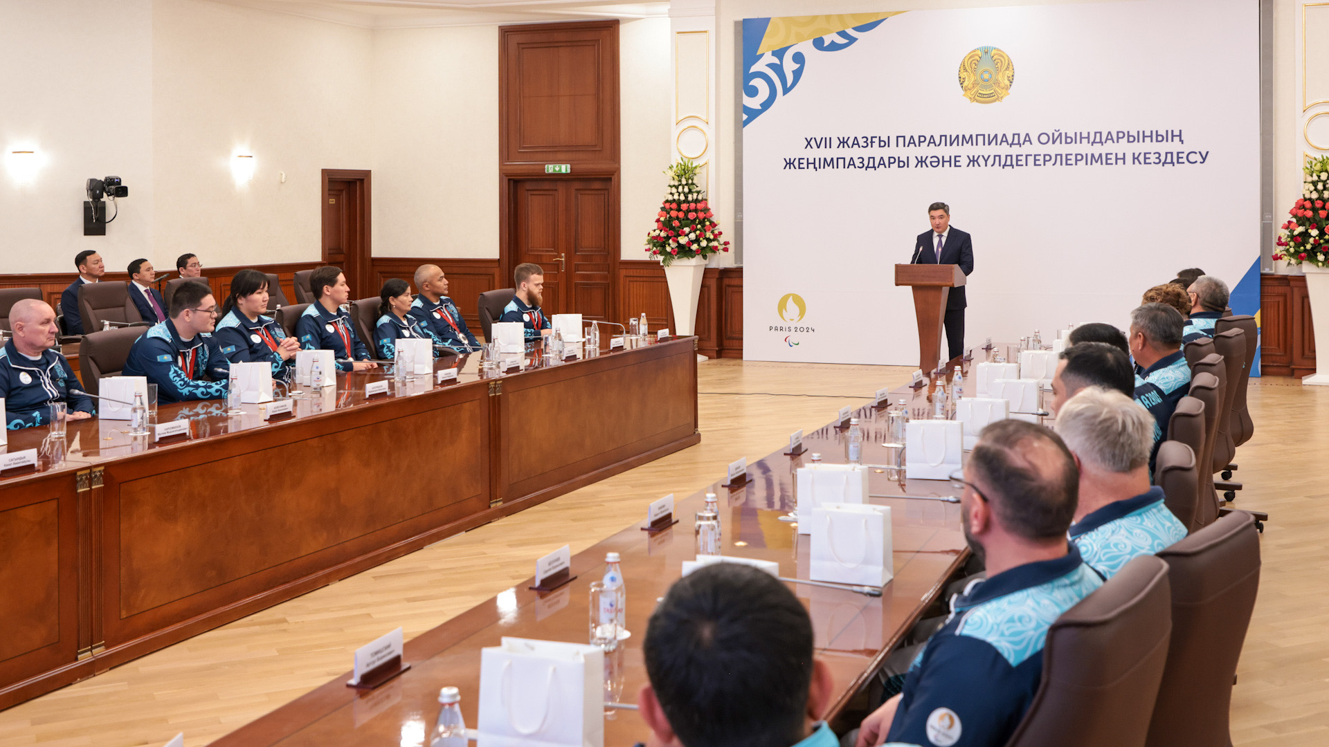 Paralımpıada júldegerlerine memlekettik nagradalar tabystaldy