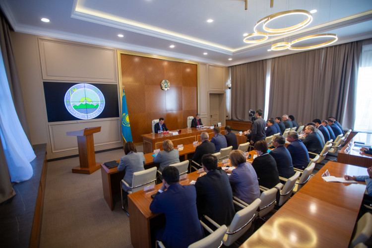 Ulttyq quryltaı músheleri qoǵam belsendilerimen pikir almasty