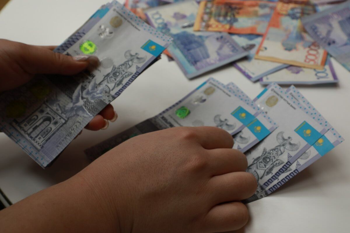 Bıyl 583 myńǵa jýyq kópbalaly otbasy járdemaqymen qamtyldy