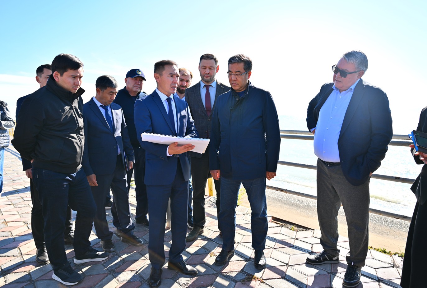 Júıeli jumys jalǵasyn tabady