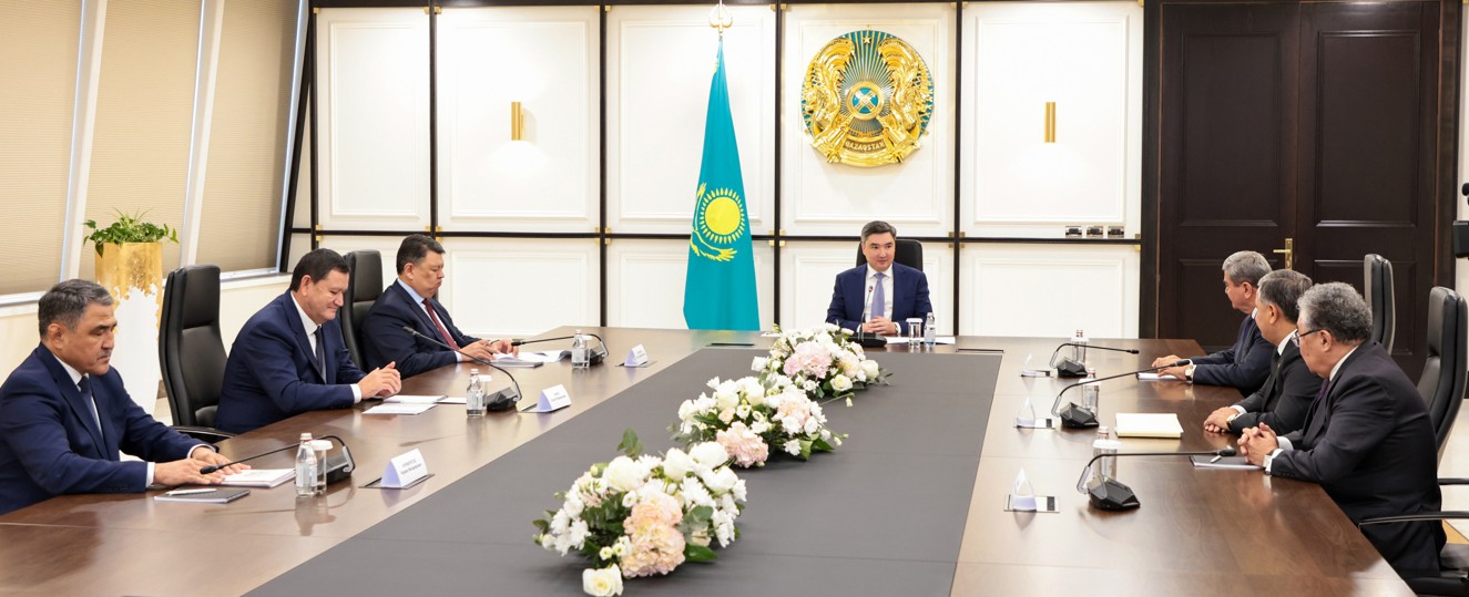 Ortalyq Azııa: Aral taǵdyry alańdatady