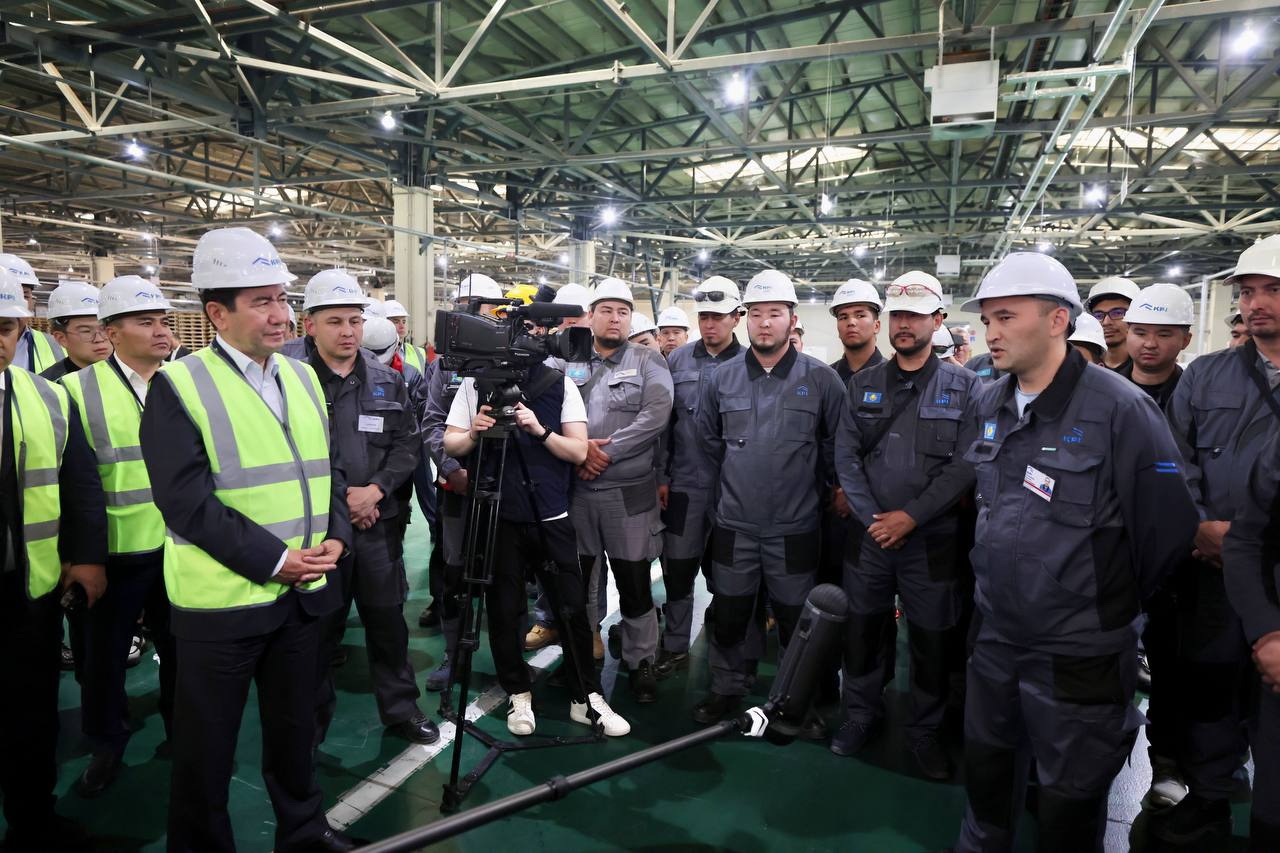 Halyq shtaby Atyraý ǵalymdarymen kezdesti