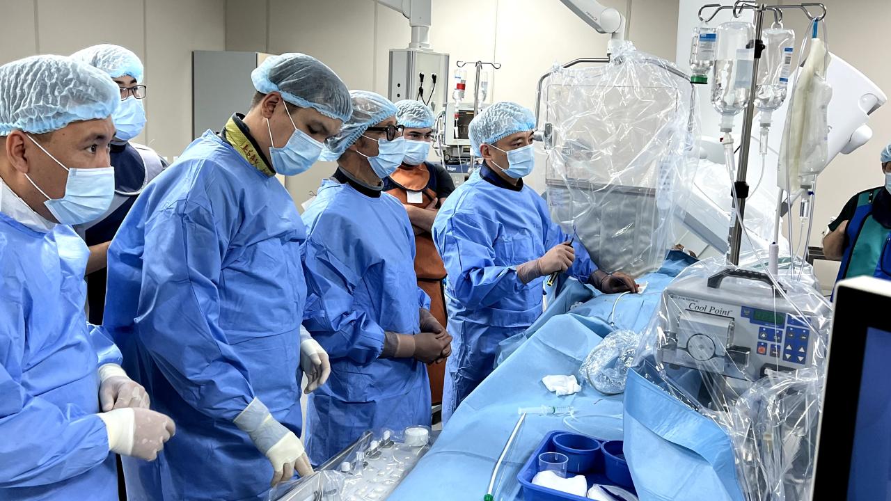 Qazaqstanda júrek aýrýlaryn emdeıtin jańa tehnologııa sátti engizildi