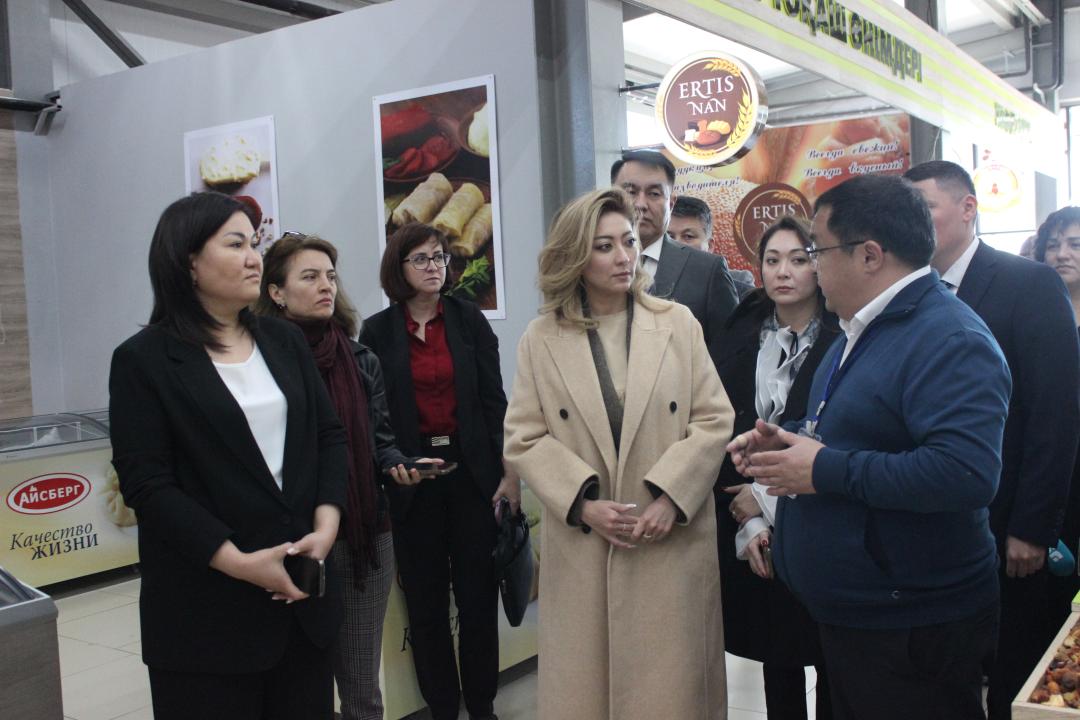 Dúken sóreleriniń 30 paıyzynda jergilikti ónimder turýy mindetti