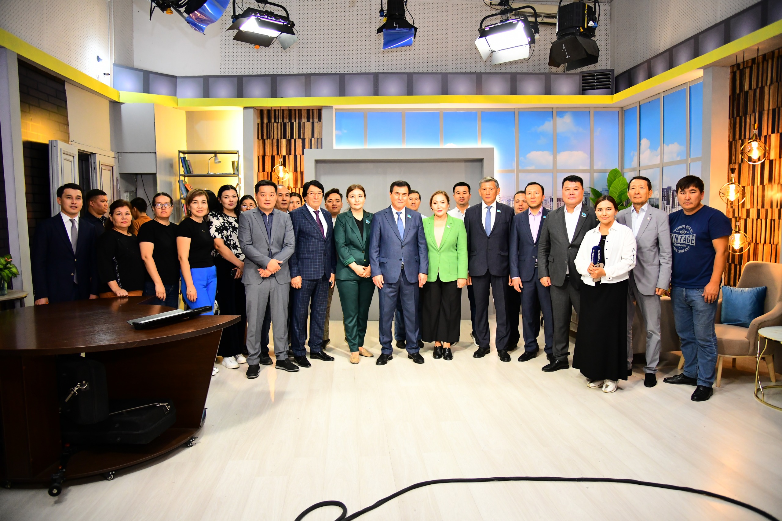 Shymkentte senatorlardyń AES boıynsha kezdesýleri ótti