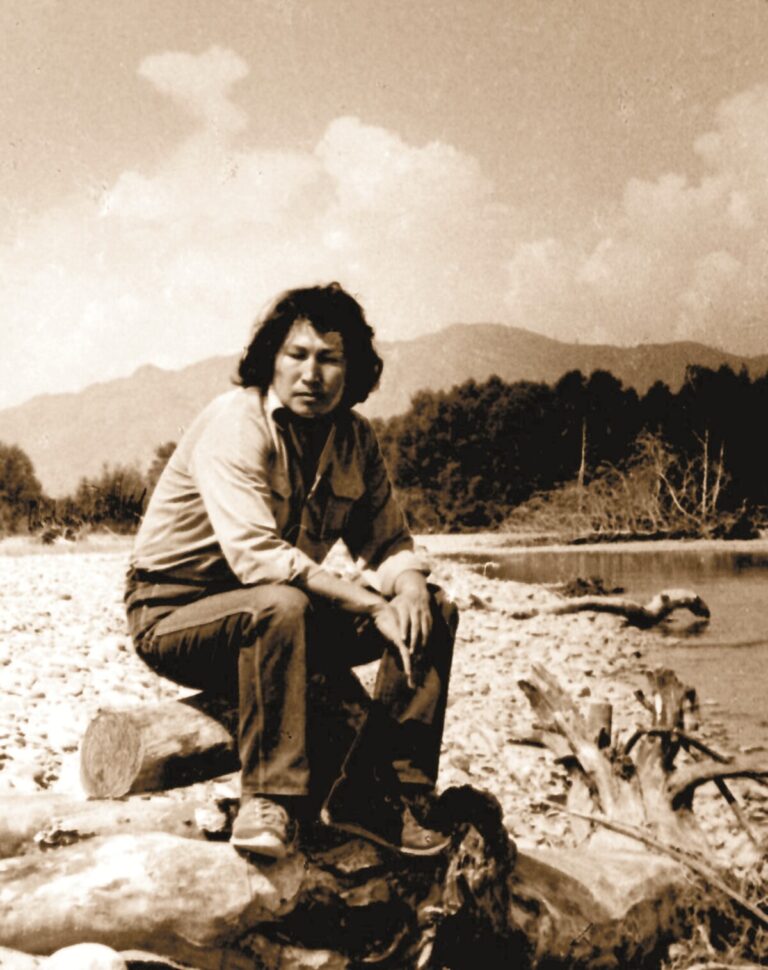 Biz sizdi izdep júrmiz...