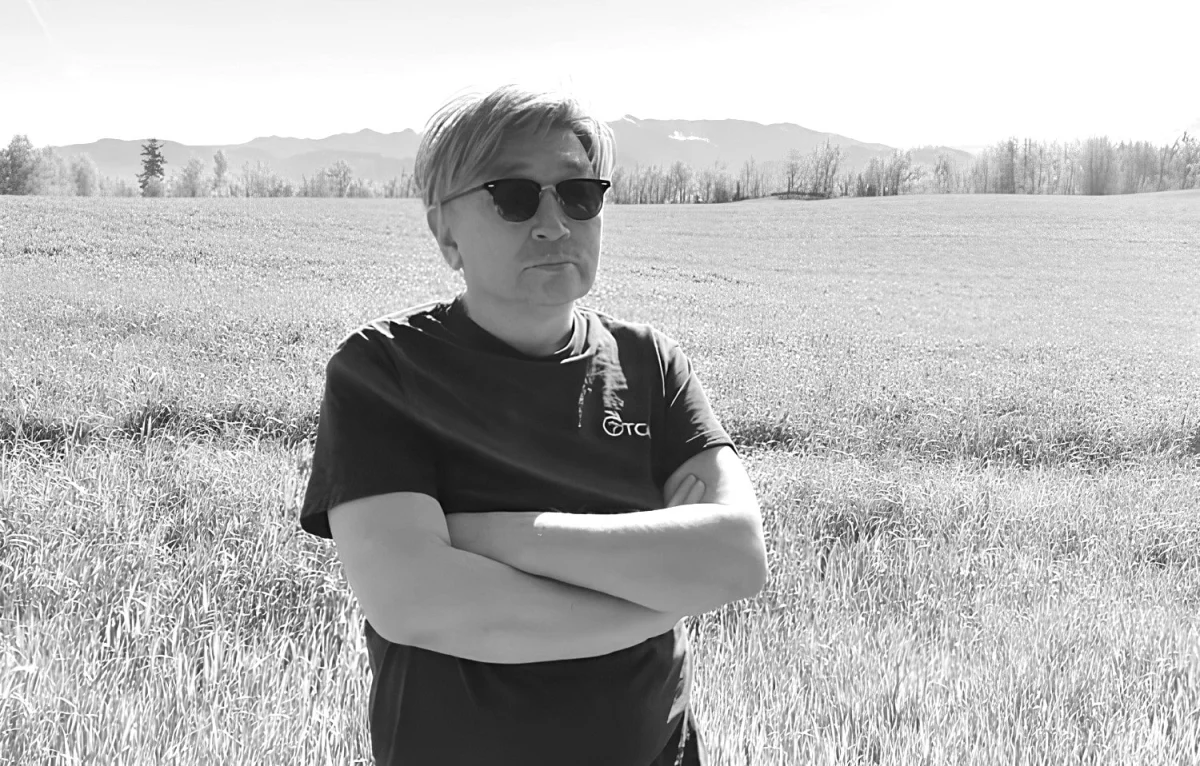 Tanymal kompozıtor Ádil Bestibaev ómirden ótti